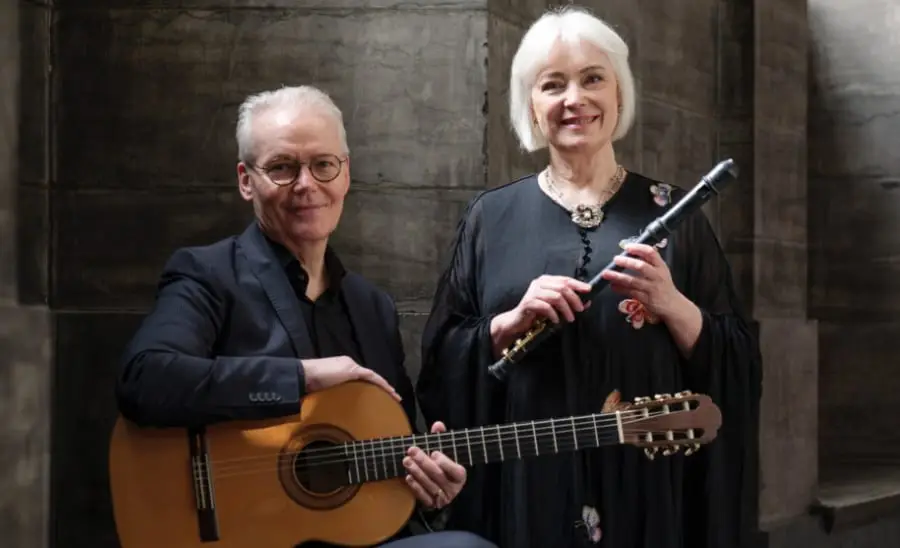 Michala Petri & Lars Hannibal i Kliplev Kirke – Kliplev